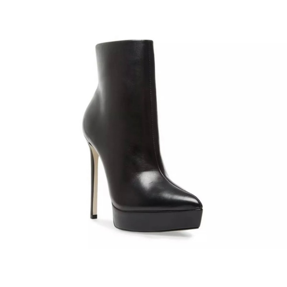 Steve Madden velina black ankle booties